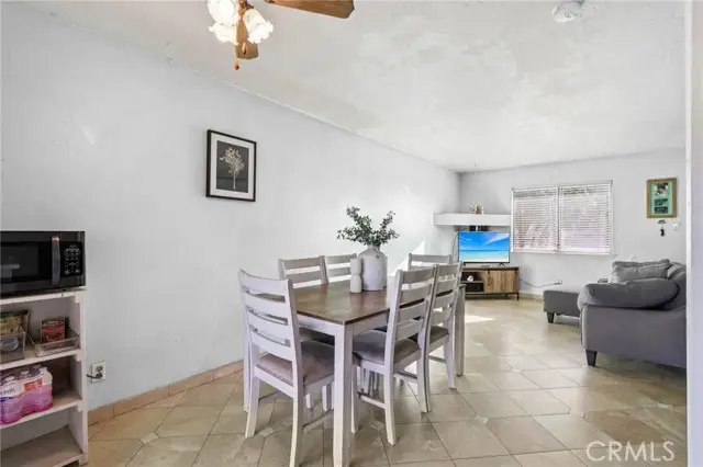 16362 Pine Street, Hesperia, CA 92345 - Image #2