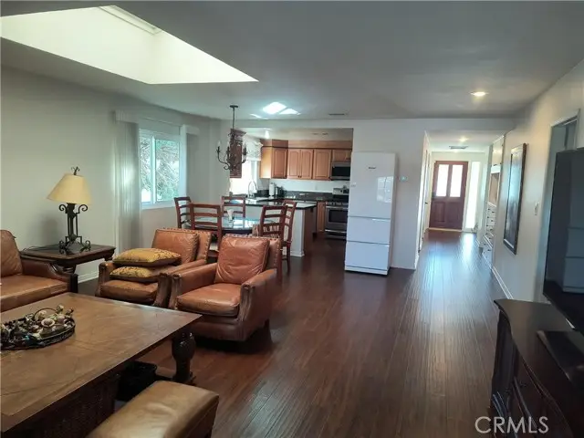 19335 Oak Crossing Road, Santa Clarita, CA 91321 - Image #2