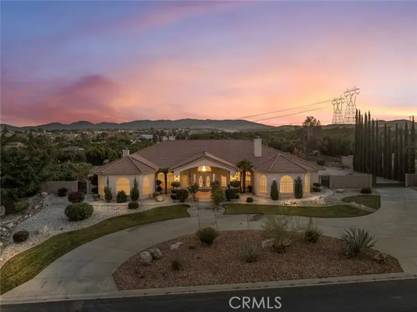 11385 Oak Ridge, Oak Hills, CA 92344