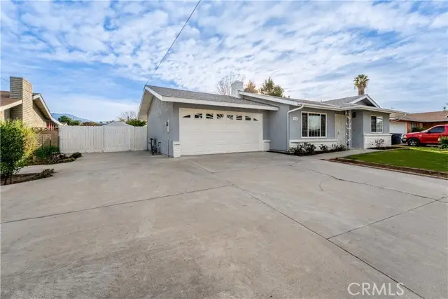 638 N Girard, Hemet, CA 92544 - #1