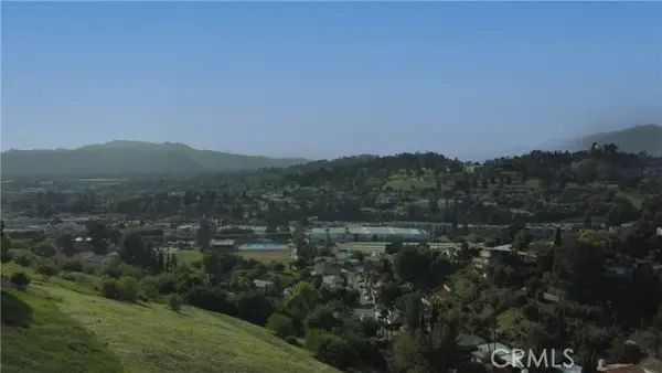 3724 N Barryknoll Drive, Los Angeles, CA 90065