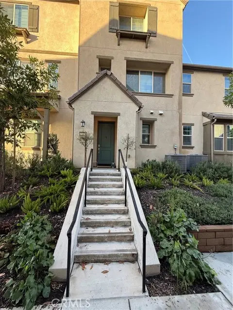 2142 Emerald Grotto, Upland, CA 91786