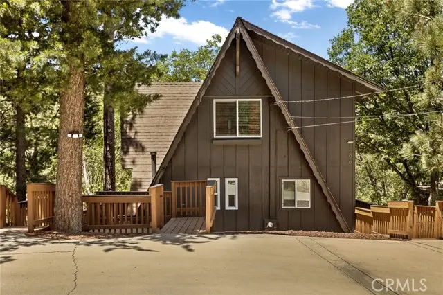 1296 Calgary Drive, Lake Arrowhead, CA 92352 - #2