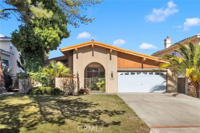 17800 Cresta Blanca Drive, Victorville, CA 92395 - #2