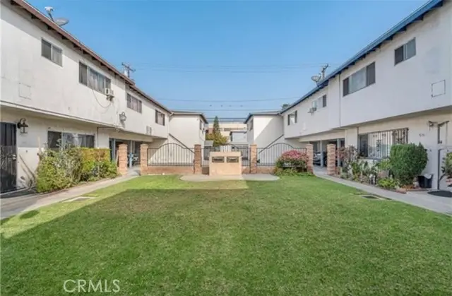 6021 Gage #4, Bell Gardens, CA 90201 - Image #2