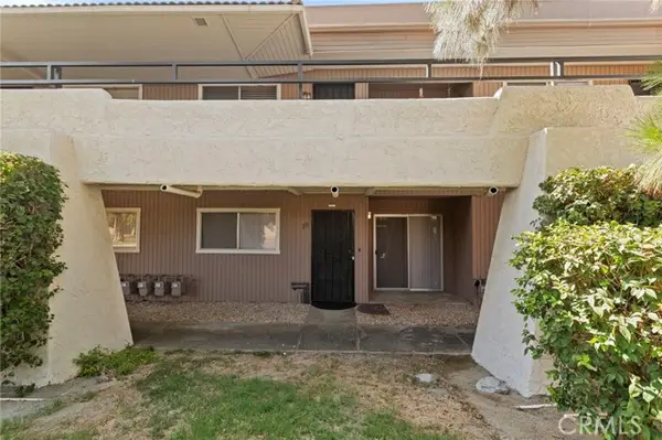 575 N Villa Court #111, Palm Springs, CA 92262