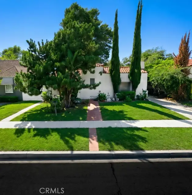 5851 Troost, North Hollywood, CA 91601 - #1