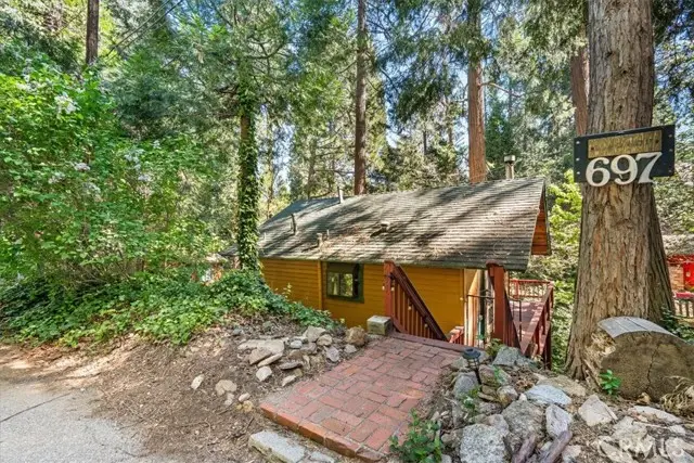 697 Mormon Springs, Crestline, CA 92325 - #2