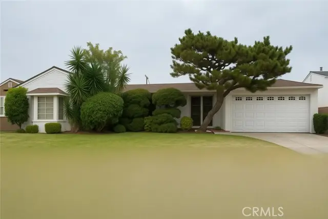 8900 S 4th Ave, Inglewood, CA 90305 - Image #1