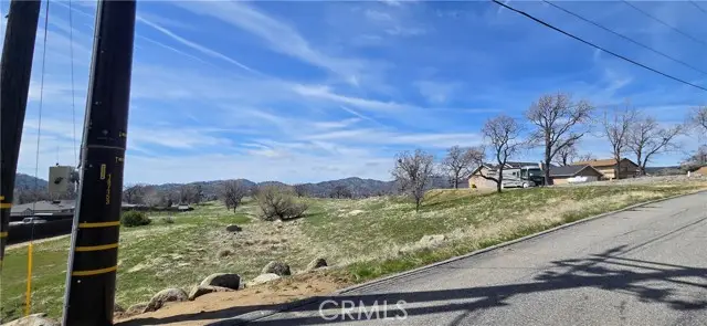 17701 Bold Venture Drive, Tehachapi, CA 93561 - Image #3