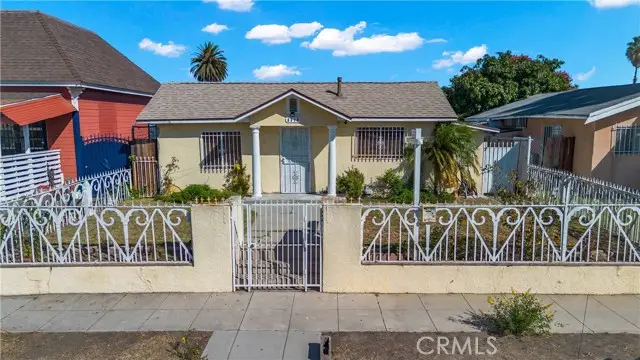 8810 Menlo Avenue, Los Angeles, CA 90044 - Image #1