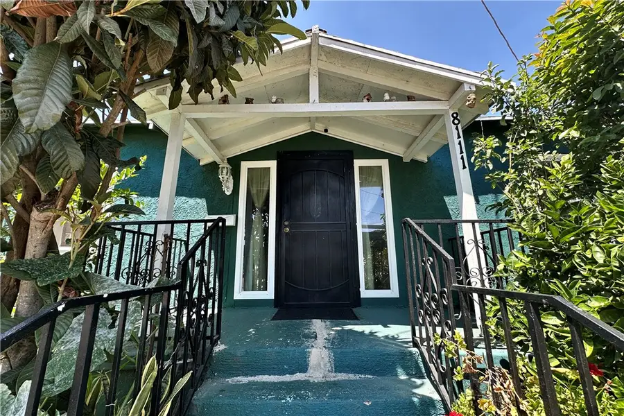 8111 S Halldale Ave, Los Angeles, CA 90047 - Image #2