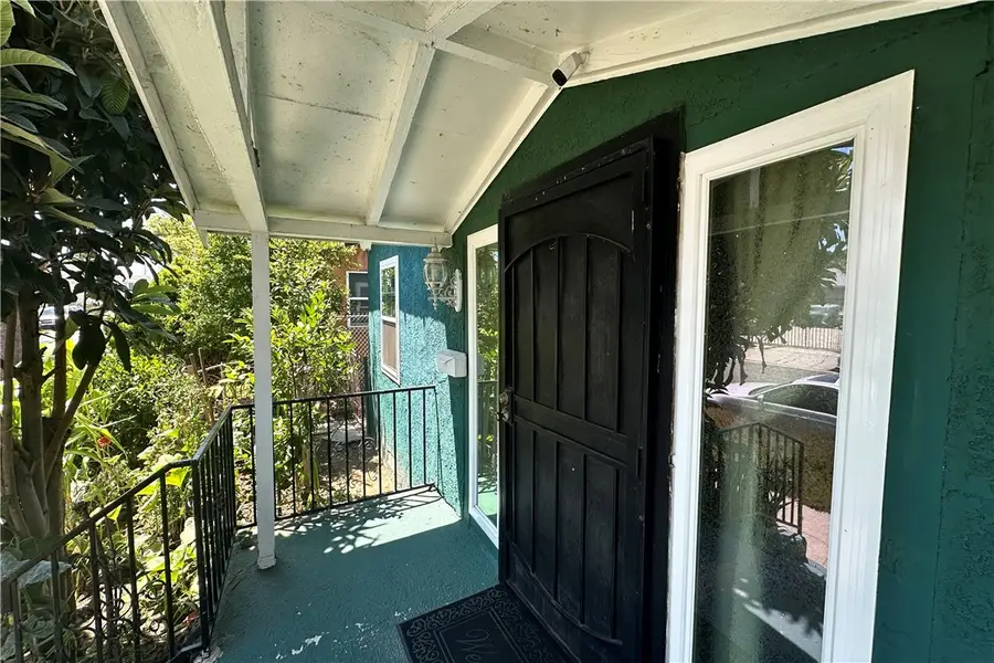 8111 S Halldale Ave, Los Angeles, CA 90047 - Image #3