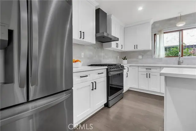 1121 Eucalyptus Lane, Pasadena, CA 91103 - Image #3