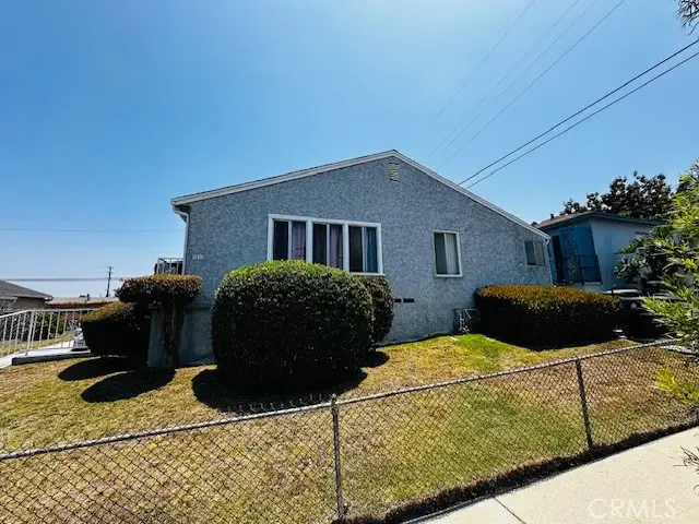 9506 S Manhattan Place, Los Angeles, CA 90047 - Image #2