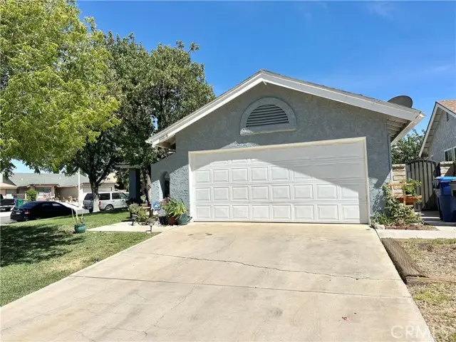 36868 Little Leaf Dr, Palmdale, CA 93550 - Image #2