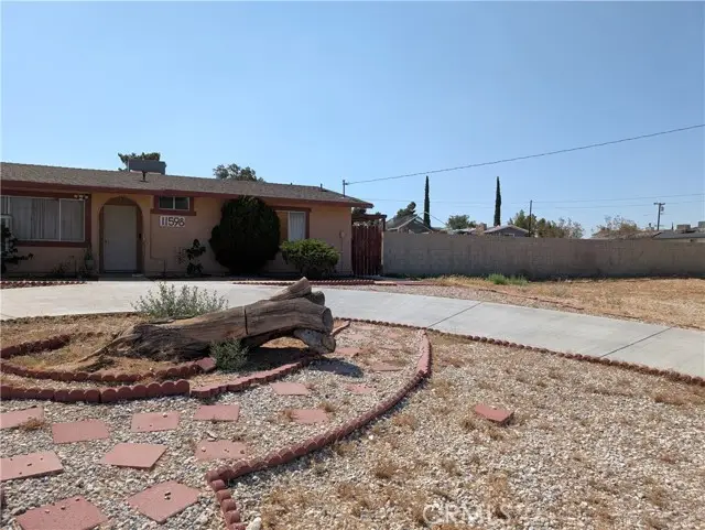 11598 Peach Avenue, Hesperia, CA 92345 - Image #2