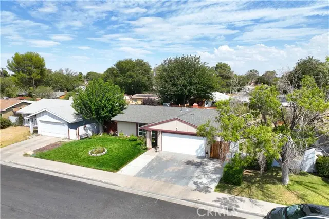 44202 E 4th Street, Lancaster, CA 93535 - Image #3