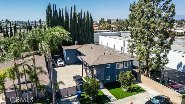 11221 Pangborn Avenue, Downey, CA 90241 - Image #2