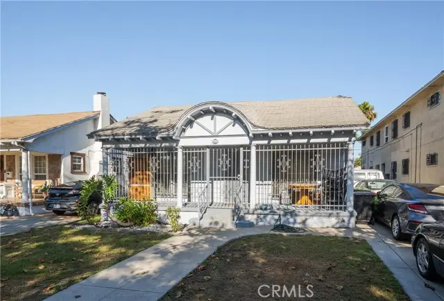 2936 Edgehill Drive, Los Angeles, CA 90018 - Image #2
