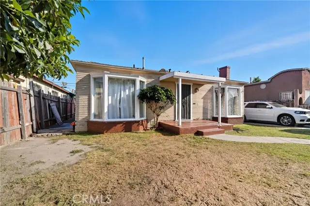 409 W Cedar St, Compton, CA 90220 - Image #2