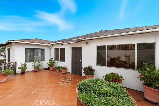 1140 N Ditman Ave, Los Angeles, CA 90063 - Image #2