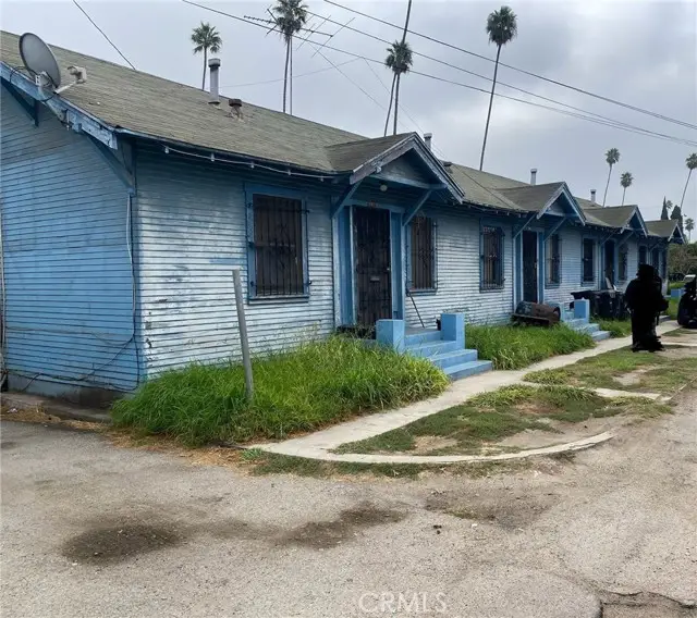 447 W 67th, Los Angeles, CA 90003 - Image #2