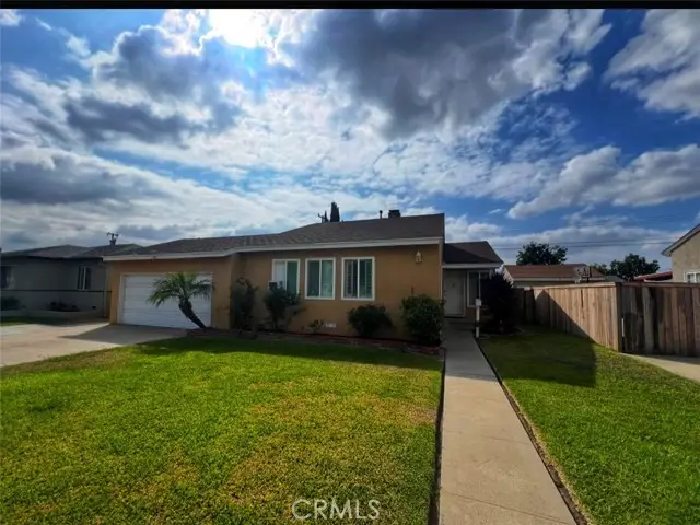 430 W Knepp Avenue, Fullerton, CA 92832 - Image #1