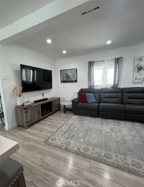 1715 W 155th St, Compton, CA 90220 - Image #3