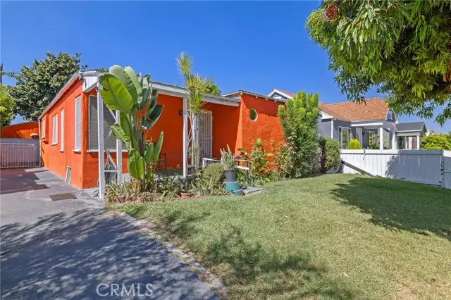 5951 S Van Ness, Los Angeles, CA 90047 - #1