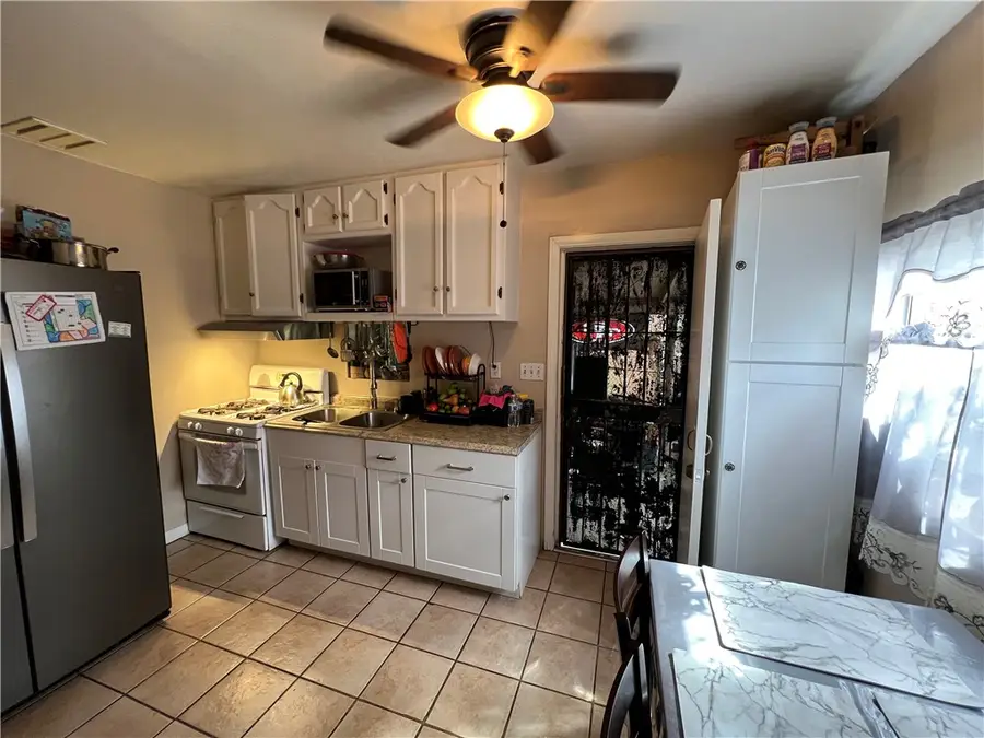 5643 E 6th, East Los Angeles, CA 90022 - Image #2