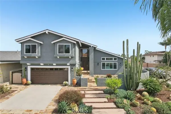 16542 Los Verdes Lane, Huntington Beach, CA 92649