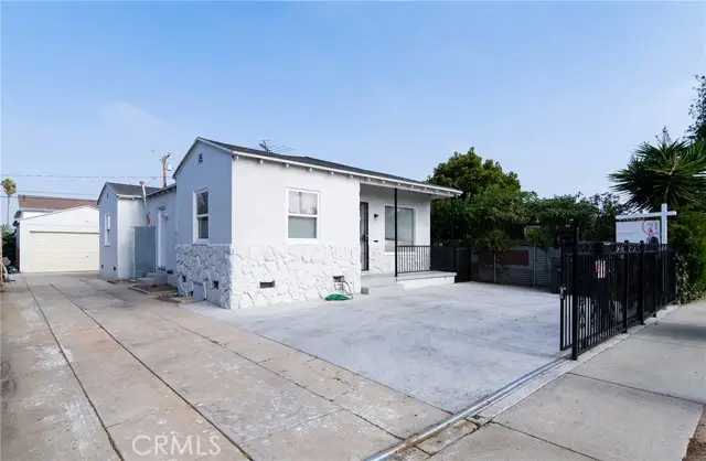 1241 W 89th St, Los Angeles, CA 90044 - Image #1