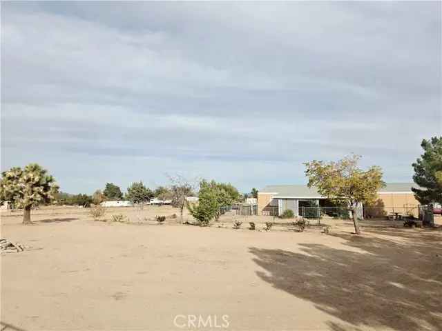 10375 Lilac, Oak Hills, CA 92344 - Image #3