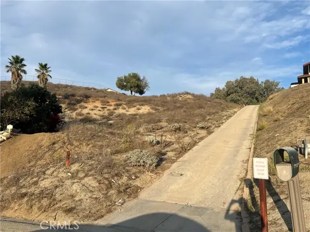 8385 Indian Knolls Circle, Jurupa Valley, CA 92509 - Image #2