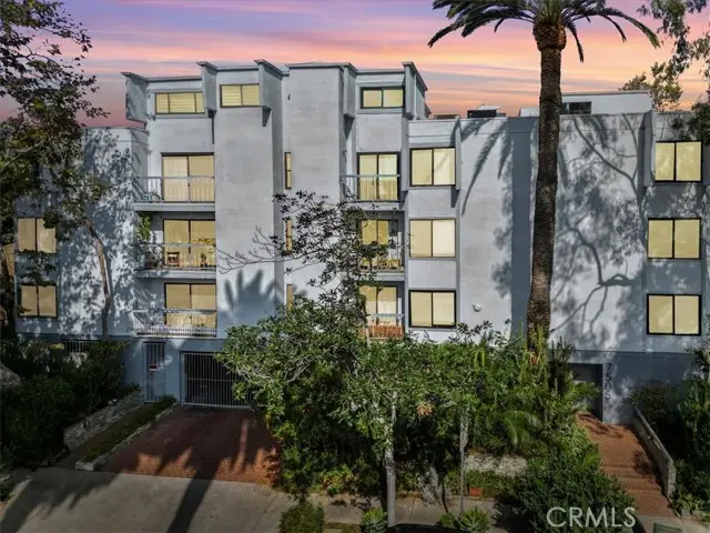 7505 Hampton Avenue #4, West Hollywood, CA 90046 - Image #1