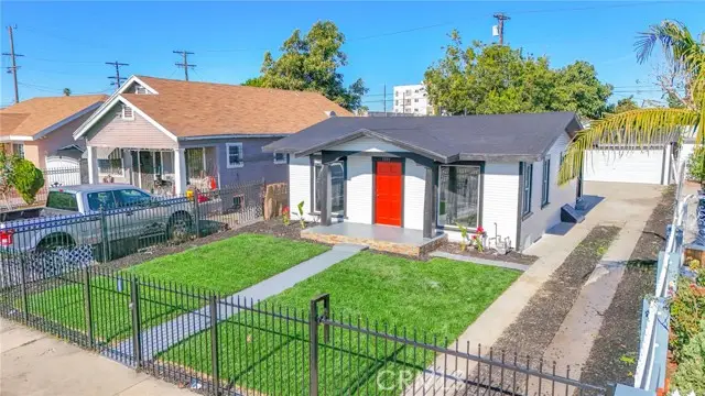 1335 W 68th, Los Angeles, CA 90044 - Image #1