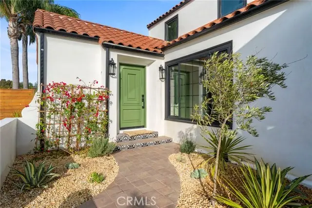 5334 S Hillcrest Drive, Los Angeles, CA 90043 - #1