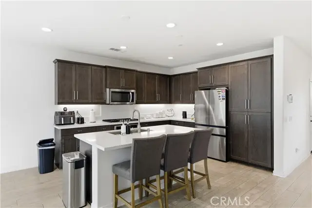 5242 Hayes Court, Fontana, CA 92336 - Image #3