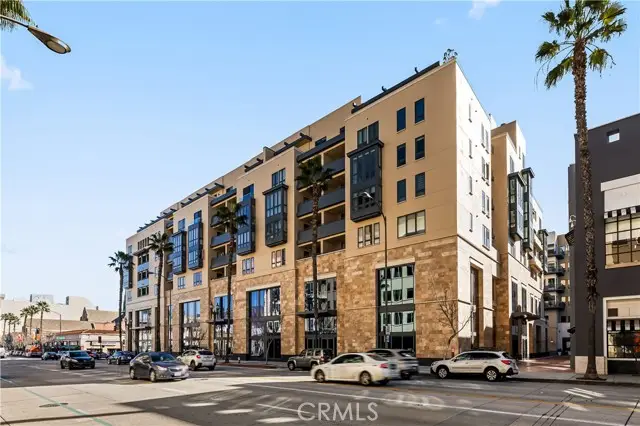 39 S Los Robles Avenue #3001, Pasadena, CA 91101 - Image #2