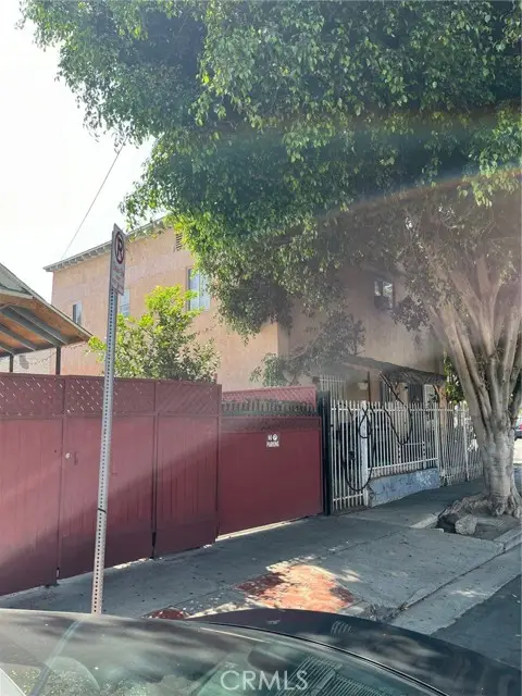 300 E 42nd Place, Los Angeles, CA 90011 - #1