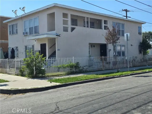 301 W Magnolia Street, Compton, CA 90220 - #1