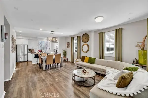 1038 Savi Dr #101, Corona, CA 92878