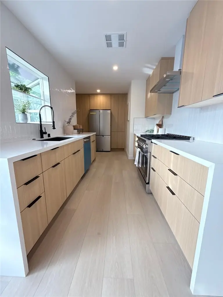 7358 Paso Robles Ave, Van Nuys, CA 91406 - #2