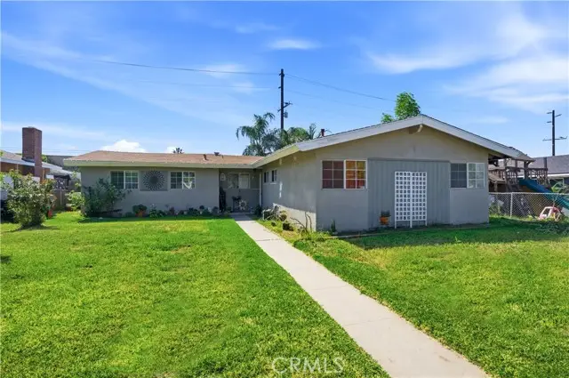 964 E La Verne, Pomona, CA 91767 - #2