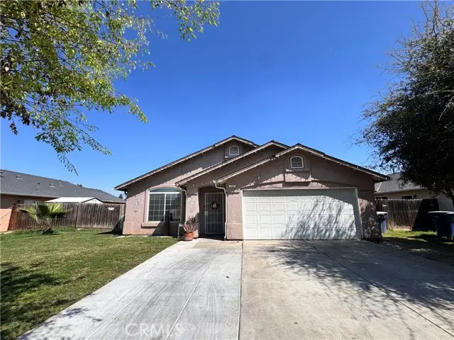 142 White, Tulare, CA 93274 - #1
