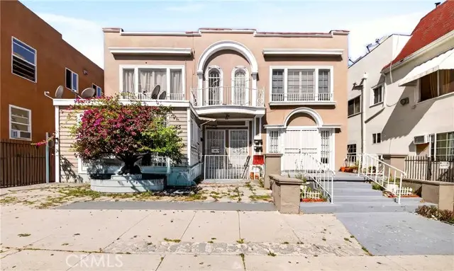 139 S Manhattan, Los Angeles, CA 90004 - #1