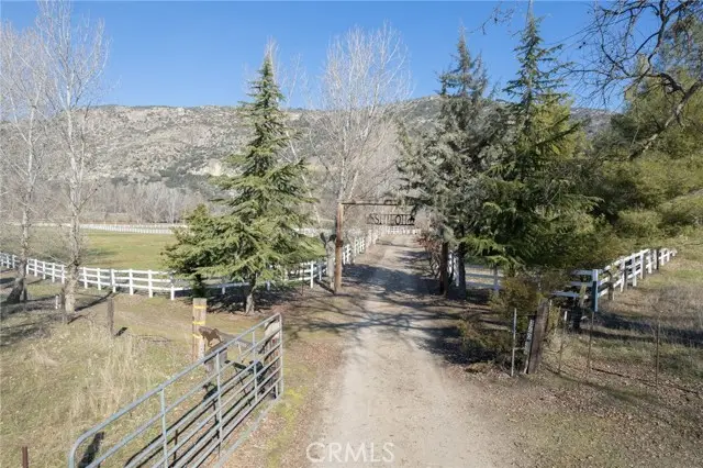 36039 Cranmore Ln., Auberry, CA 93602 - Image #2