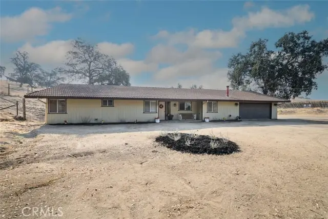 22630 Stagecoach Lane, Clovis, CA 93619 - Image #1