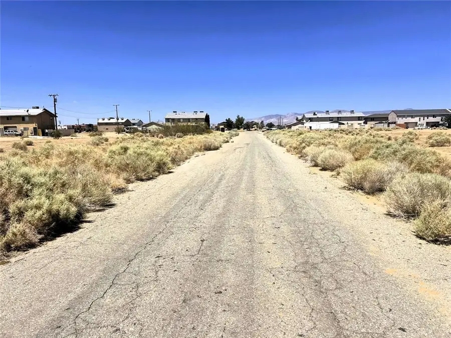 8414 Columbine Avenue, California City, CA 93505 - Image #2